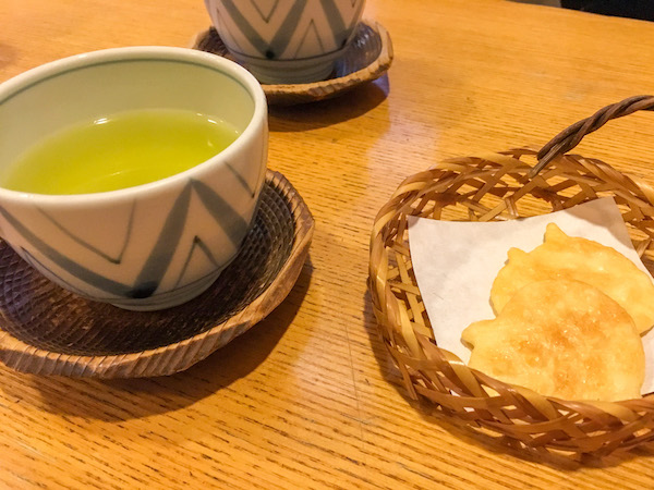 紀の善 神楽坂名物の抹茶ババロアは必食 お持ち帰りにもおすすめ 神楽坂 甘味処